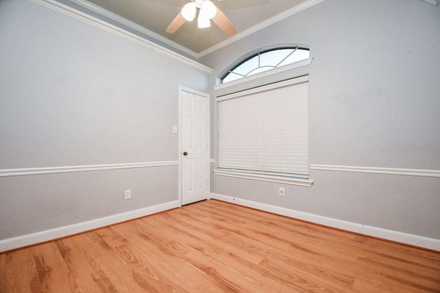 4865 Heathrow Lane, Alvin, TX 77511