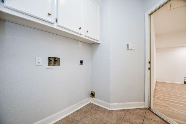 4865 Heathrow Lane, Alvin, TX 77511