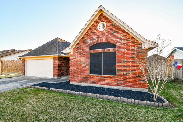 4865 Heathrow Lane, Alvin, TX 77511