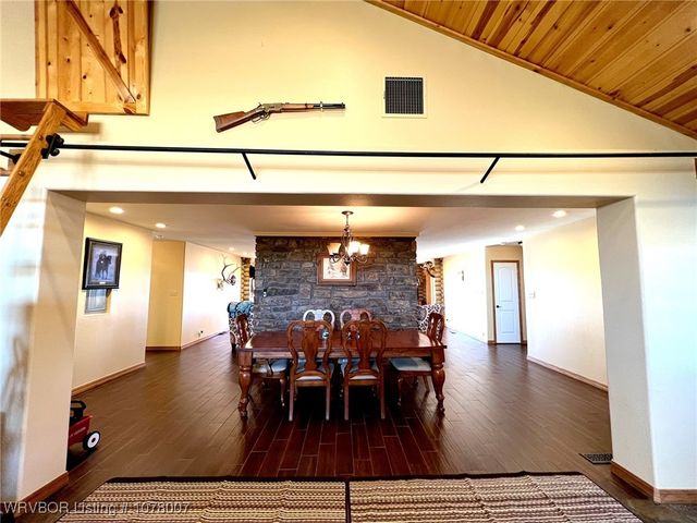 3005 W Redwood Avenue, Sallisaw, OK 74955