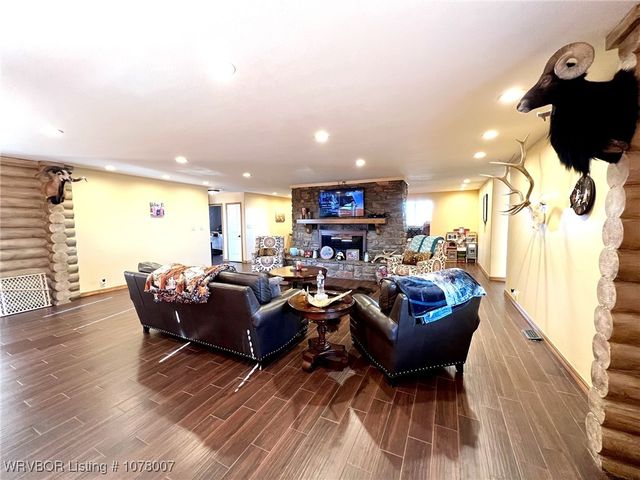 3005 W Redwood Avenue, Sallisaw, OK 74955