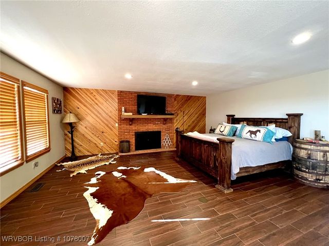 3005 W Redwood Avenue, Sallisaw, OK 74955