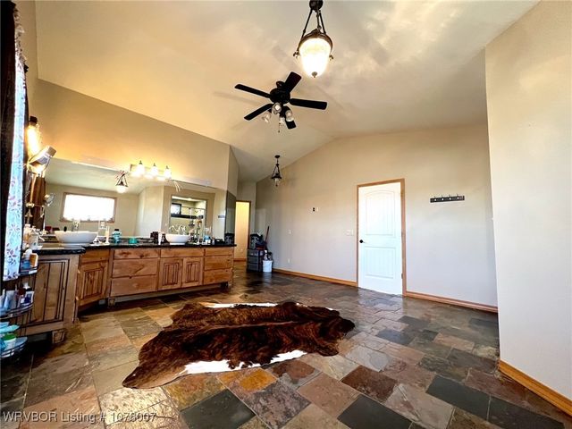 3005 W Redwood Avenue, Sallisaw, OK 74955