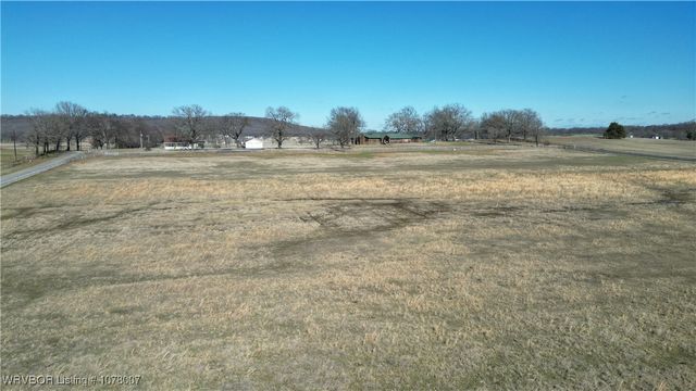 3005 W Redwood Avenue, Sallisaw, OK 74955