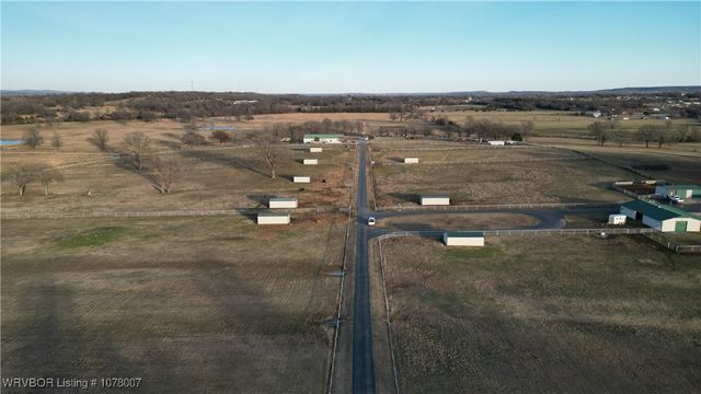 3005 W Redwood Avenue, Sallisaw, OK 74955