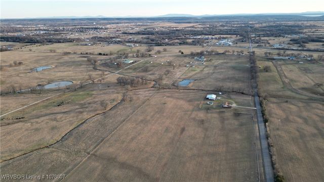 3005 W Redwood Avenue, Sallisaw, OK 74955