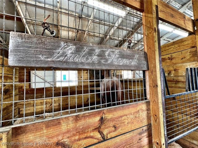 3005 W Redwood Avenue, Sallisaw, OK 74955