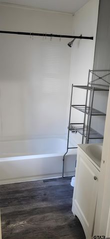 1126 E Houston, Tyler, TX 75702