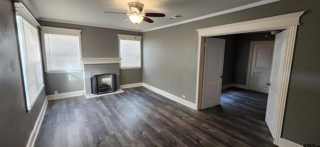 1126 E Houston, Tyler, TX 75702