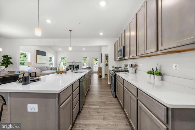 5654 TRAFALGAR CIR, Tilghman, MD 21671