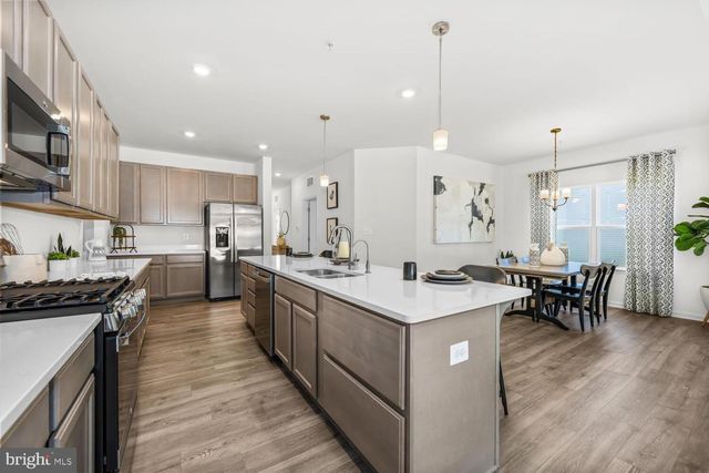 5654 TRAFALGAR CIR, Tilghman, MD 21671