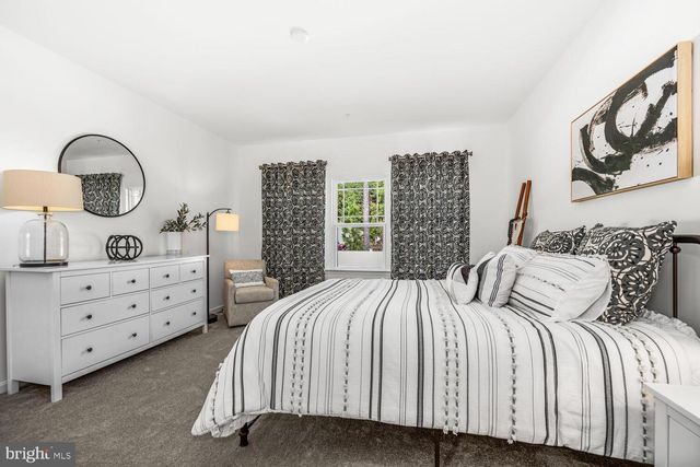 5654 TRAFALGAR CIR, Tilghman, MD 21671