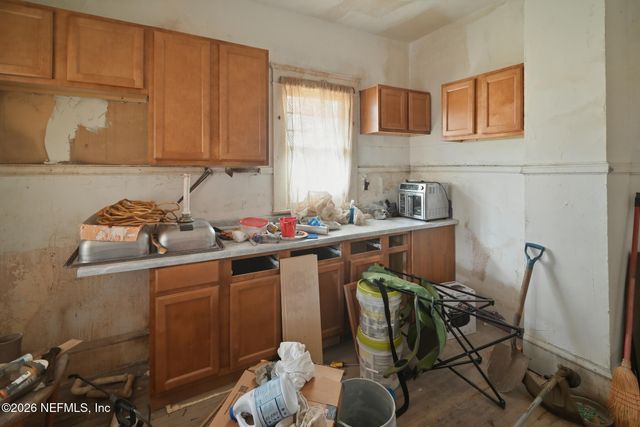 24 E 32ND Street, Jacksonville, FL 32206