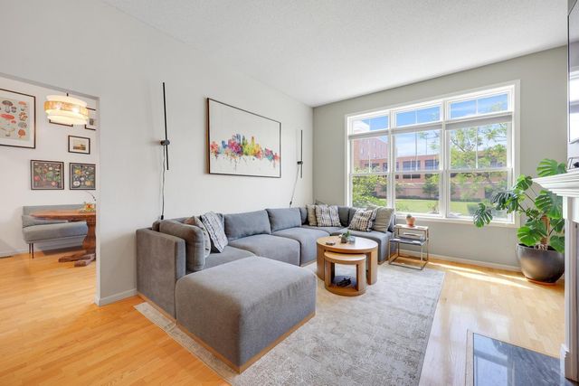 724 E 25th Street, Minneapolis, MN 55404