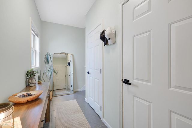 724 E 25th Street, Minneapolis, MN 55404