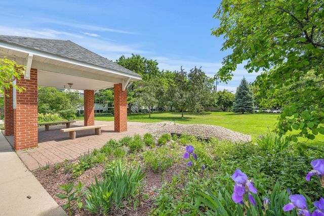 724 E 25th Street, Minneapolis, MN 55404