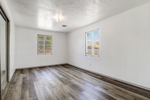 1101 PEAR Drive SW, Albuquerque, NM 87105