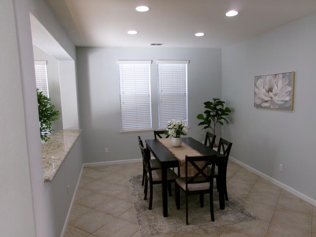 10272 Beckley Way, Elk Grove, CA 95757