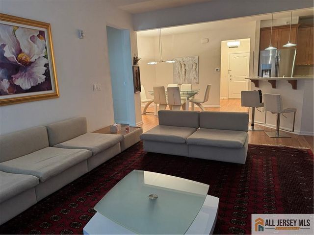 4204 Cedar Village Boulevard 204, East Brunswick, NJ 08816
