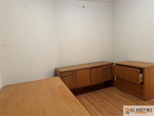 4204 Cedar Village Boulevard 204, East Brunswick, NJ 08816