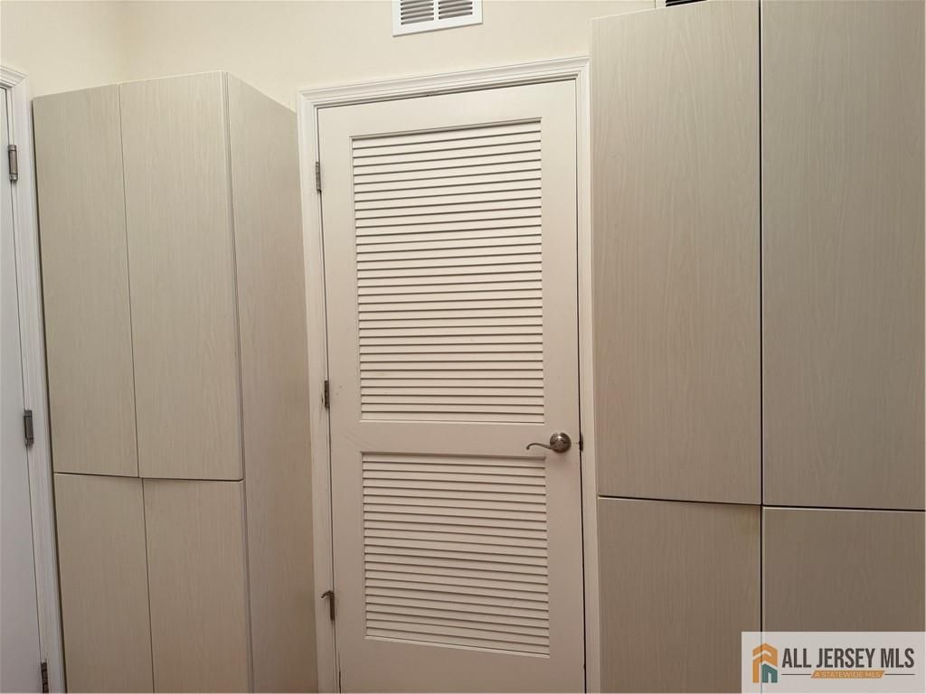 4204 Cedar Village Boulevard 204, East Brunswick, NJ 08816