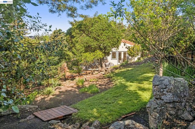 491 VINCENTE AVENUE, Berkeley, CA 94707