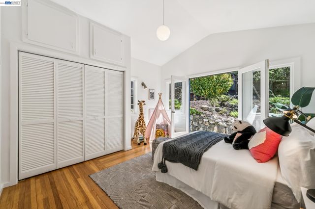 491 VINCENTE AVENUE, Berkeley, CA 94707