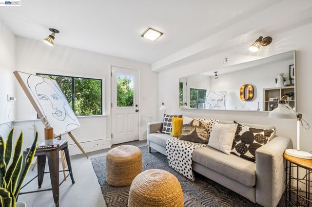 491 VINCENTE AVENUE, Berkeley, CA 94707