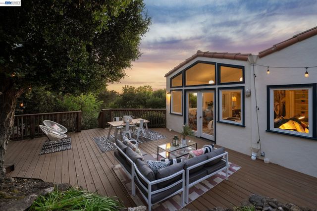 491 VINCENTE AVENUE, Berkeley, CA 94707