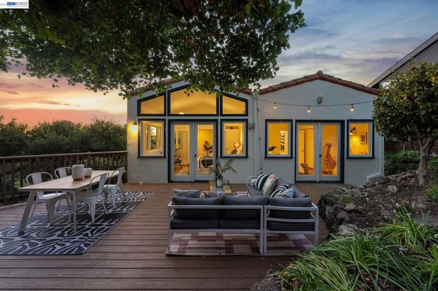 491 VINCENTE AVENUE, Berkeley, CA 94707