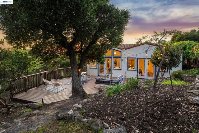 491 VINCENTE AVENUE, Berkeley, CA 94707