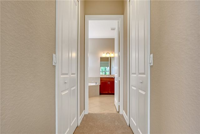 5508 57th Way, Vero Beach, FL 32967