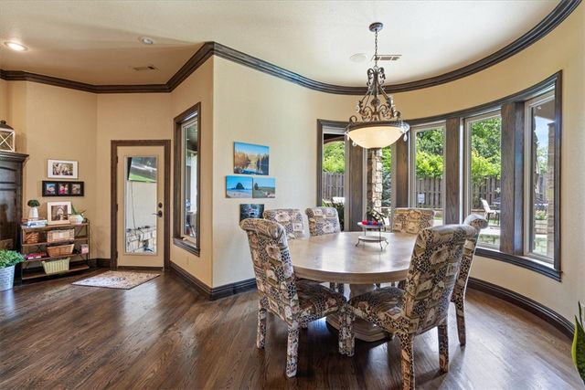 447 Angel Falls Lane, Springdale, AR 72762