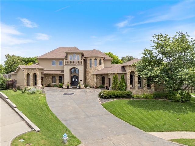 447 Angel Falls Lane, Springdale, AR 72762