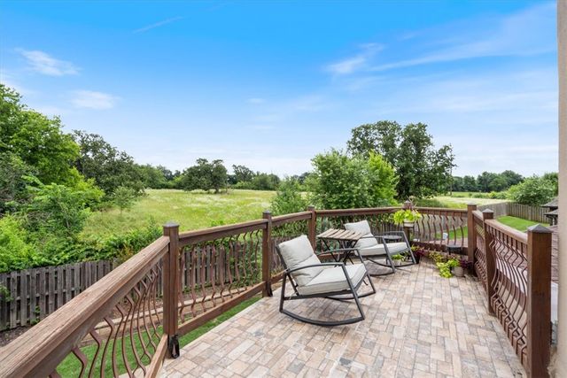 447 Angel Falls Lane, Springdale, AR 72762