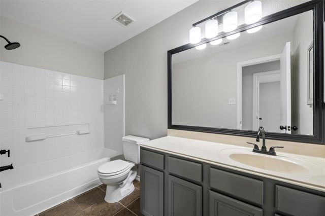 9987 Sterling Place Drive, Conroe, TX 77303