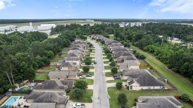 9987 Sterling Place Drive, Conroe, TX 77303