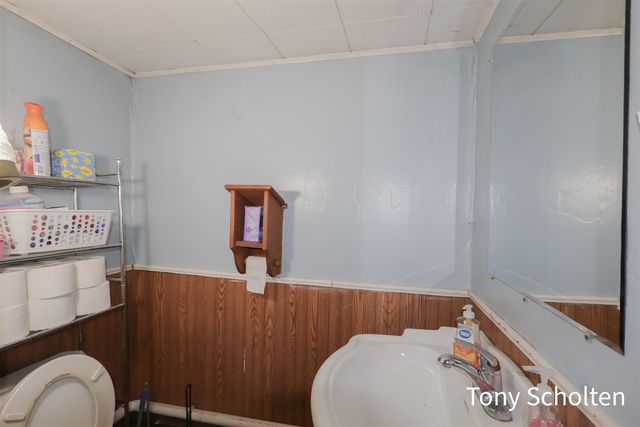 1351 Broadway Avenue, Grand Rapids, MI 49504