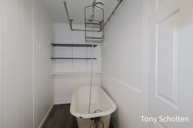 1351 Broadway Avenue, Grand Rapids, MI 49504
