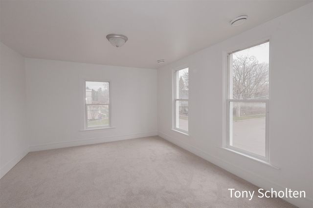 1351 Broadway Avenue, Grand Rapids, MI 49504