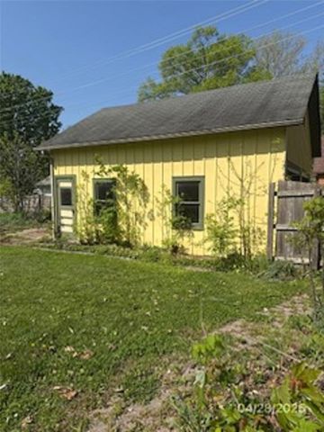 58 W State Street, Mascoutah, IL 62258