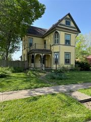 58 W State Street, Mascoutah, IL 62258
