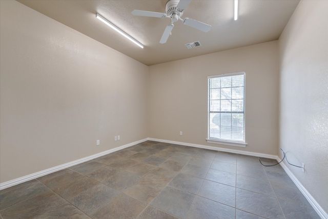 905 Heather Drive 200, Euless, TX 76040
