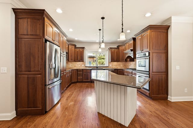 6117 Whitetail Ridge Drive, Yorkville, IL 60560
