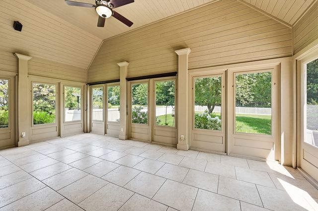 6117 Whitetail Ridge Drive, Yorkville, IL 60560