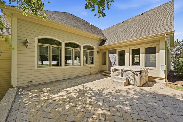 6117 Whitetail Ridge Drive, Yorkville, IL 60560