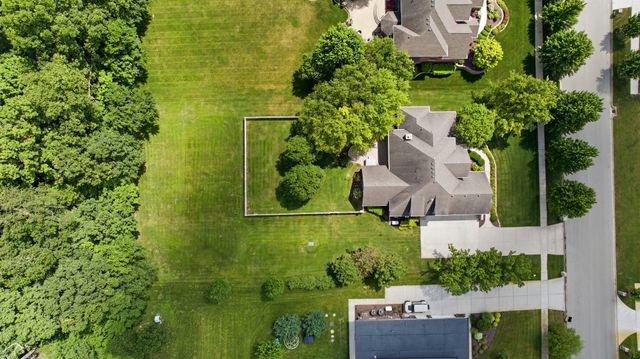 6117 Whitetail Ridge Drive, Yorkville, IL 60560