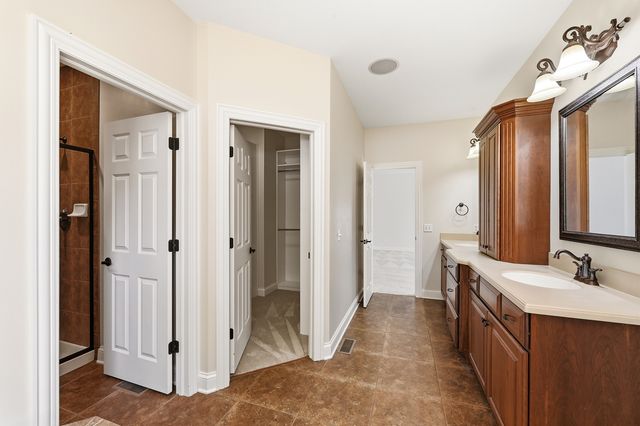 6117 Whitetail Ridge Drive, Yorkville, IL 60560