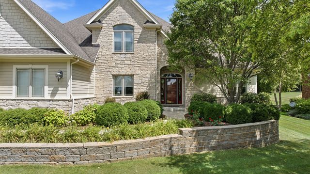 6117 Whitetail Ridge Drive, Yorkville, IL 60560