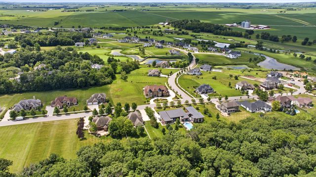 6117 Whitetail Ridge Drive, Yorkville, IL 60560